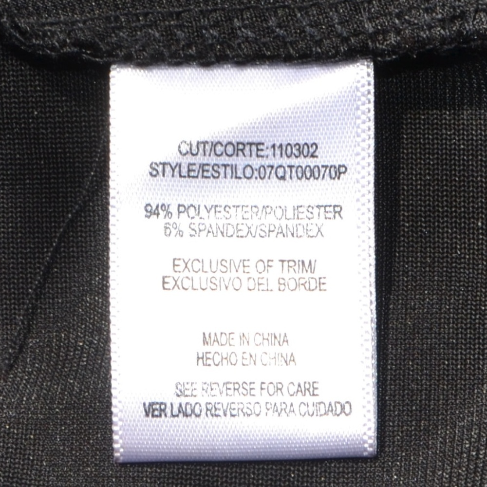 Three Hearts 1X Embroidered Velvet Dress - Picture 6 of 6